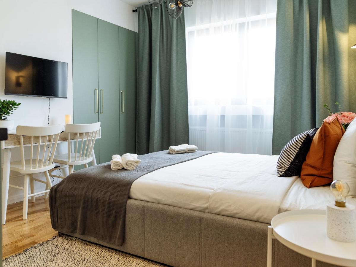 Beautiful Modern Studio - Cismigiu Park - Netflix Bucureşti Ngoại thất bức ảnh
