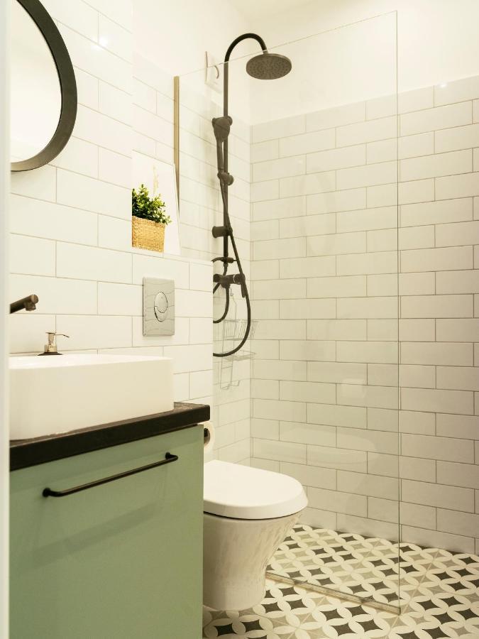Beautiful Modern Studio - Cismigiu Park - Netflix Bucureşti Ngoại thất bức ảnh